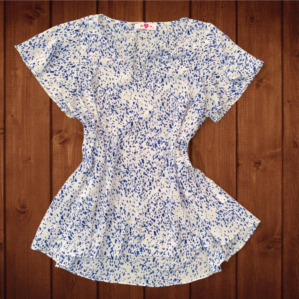 BuddyLove Blue & White Flutter Sleeve Blouse | Size Small